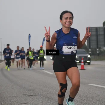 Runner Photo 7587940
