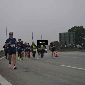 Runner Photo 7587941