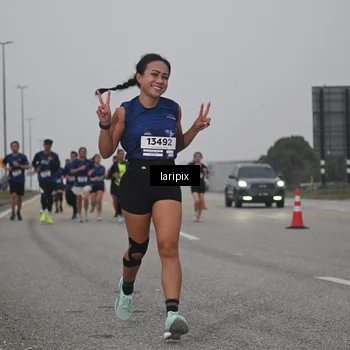Runner Photo 7587944