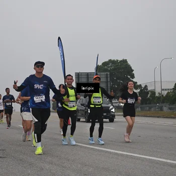 Runner Photo 7587952