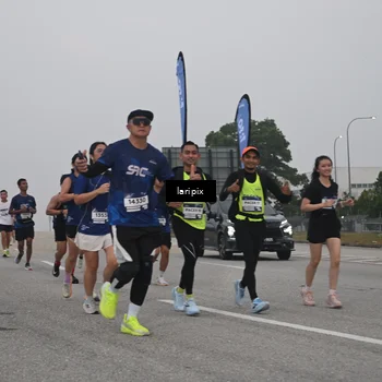 Runner Photo 7587957
