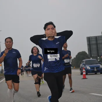 Runner Photo 7587960