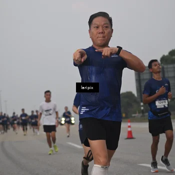 Runner Photo 7587970