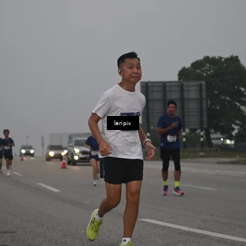 Runner Photo 7587978