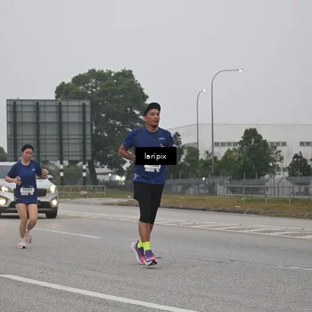Runner Photo 7587988