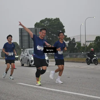 Runner Photo 7587990