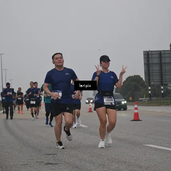 Runner Photo 7587995