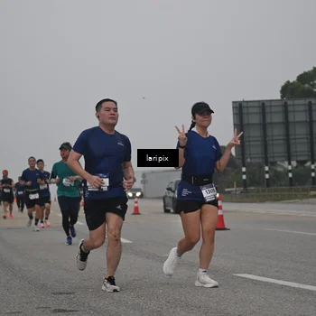 Runner Photo 7587998