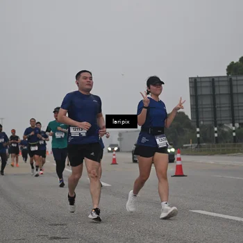 Runner Photo 7588000