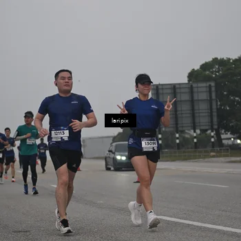 Runner Photo 7588002