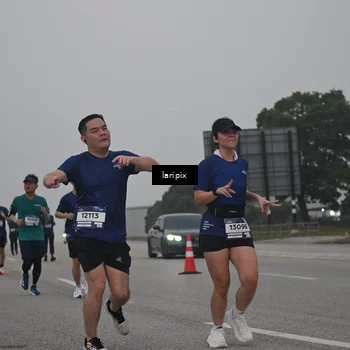 Runner Photo 7588005