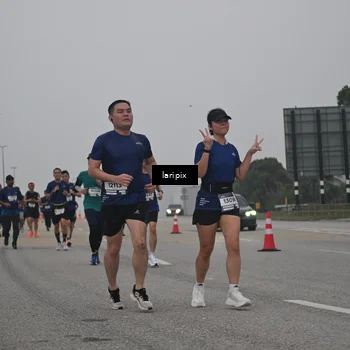 Runner Photo 7588007