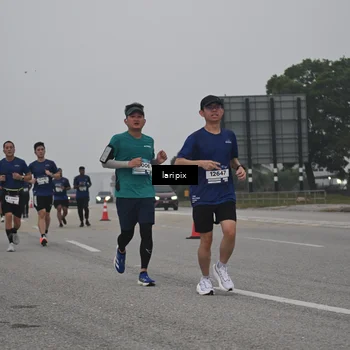 Runner Photo 7588010