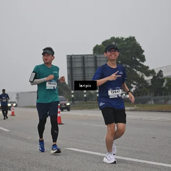 Runner Photo 7588017
