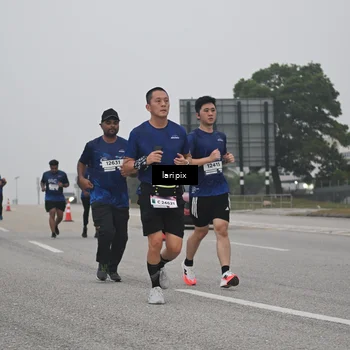 Runner Photo 7588023