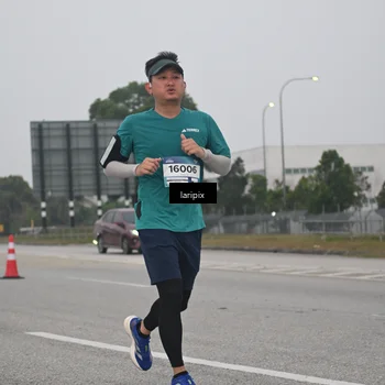 Runner Photo 7588024