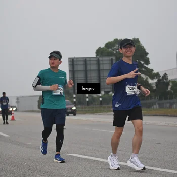 Runner Photo 7588025
