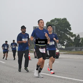 Runner Photo 7588029