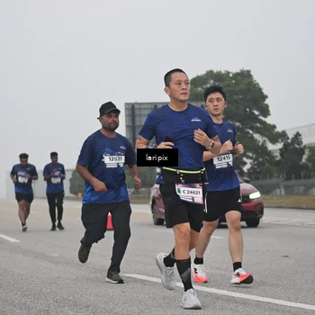 Runner Photo 7588032