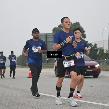 Runner Photo 7588038