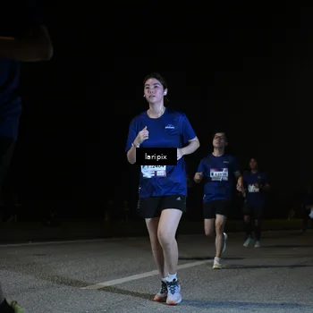 Runner Photo 7588043