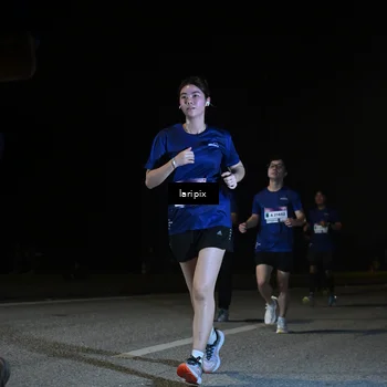 Runner Photo 7588044