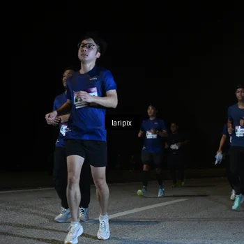 Runner Photo 7588050
