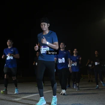 Runner Photo 7588053