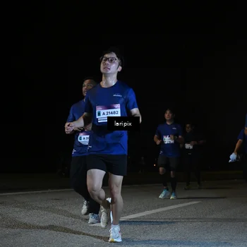 Runner Photo 7588054