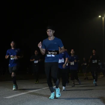 Runner Photo 7588055