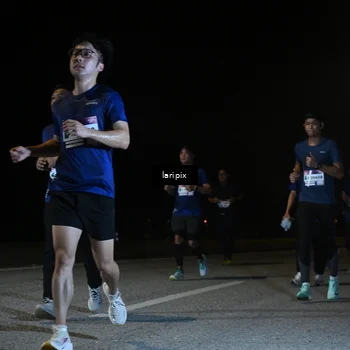 Runner Photo 7588057