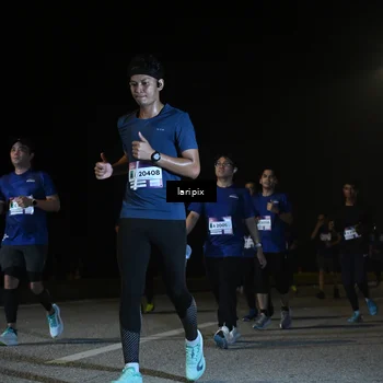 Runner Photo 7588063