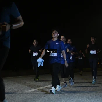 Runner Photo 7588067