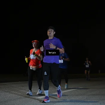 Runner Photo 7588118