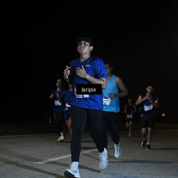 Runner Photo 7588128
