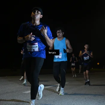 Runner Photo 7588140