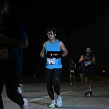 Runner Photo 7588142