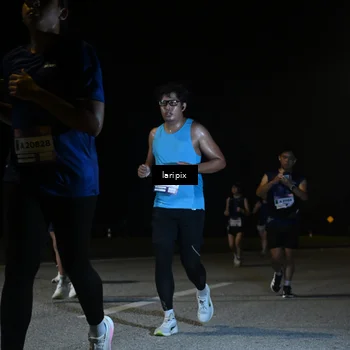 Runner Photo 7588143