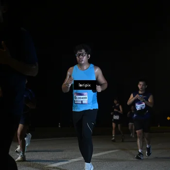 Runner Photo 7588144