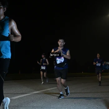 Runner Photo 7588151