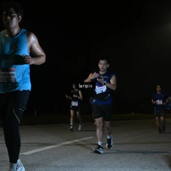 Runner Photo 7588152