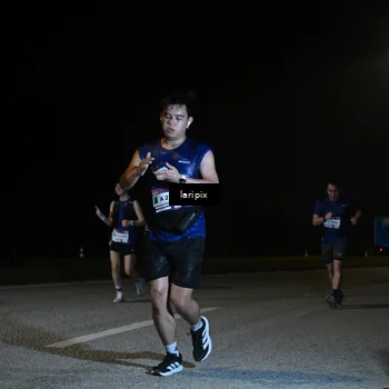 Runner Photo 7588153