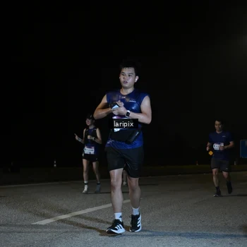 Runner Photo 7588159