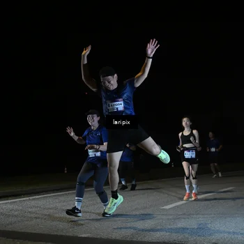 Runner Photo 7588287