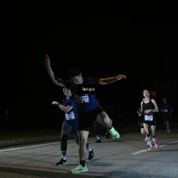 Runner Photo 7588295