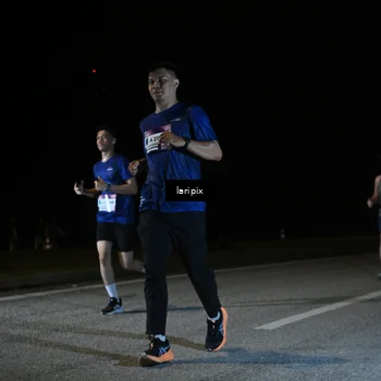 Runner Photo 7588347