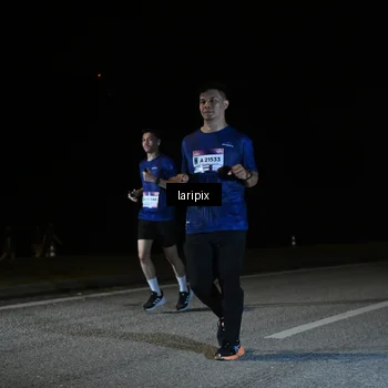 Runner Photo 7588350
