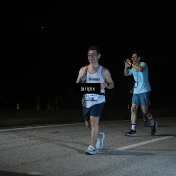 Runner Photo 7588352