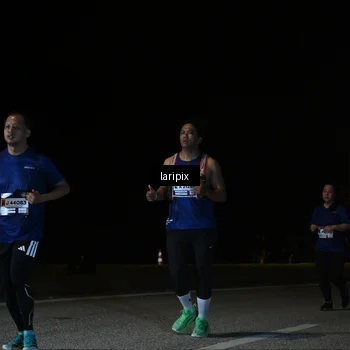 Runner Photo 7588377