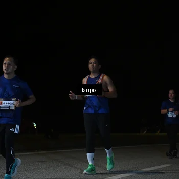 Runner Photo 7588379